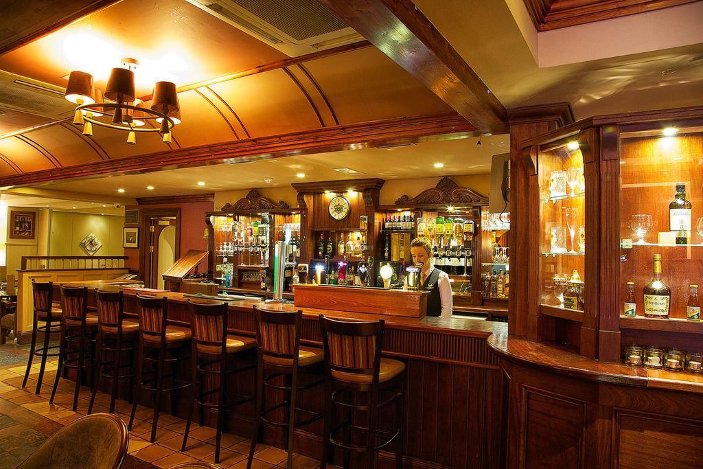 Torc Hotel Woodford  Exterior photo