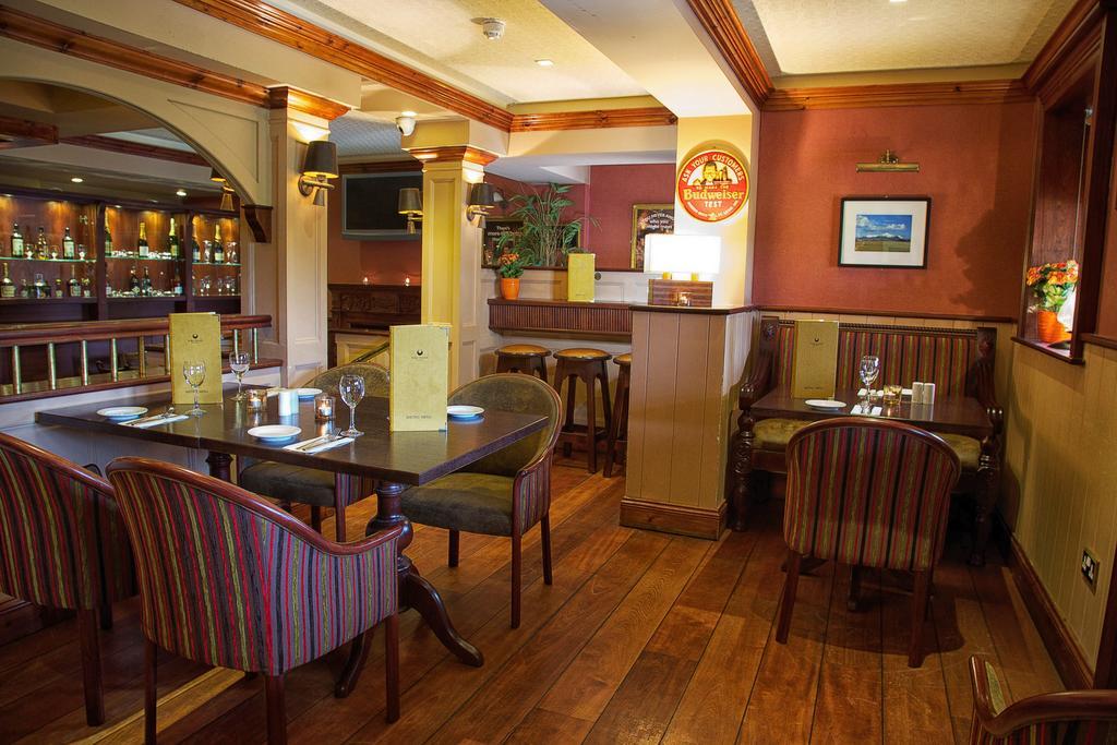 Torc Hotel Woodford  Exterior photo